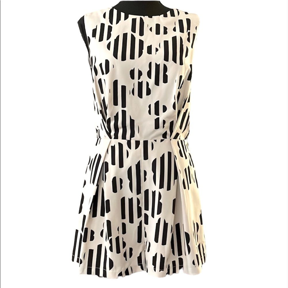 🆕 NWT Topshop Cloud Print Romper- sexy swoop open back, with black lace inlet